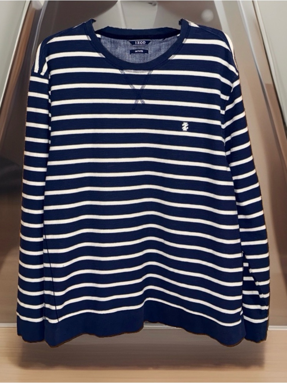 Izod Saltwater Wash Navy and White Striped Crewneck Sweatshirt-XL-EC